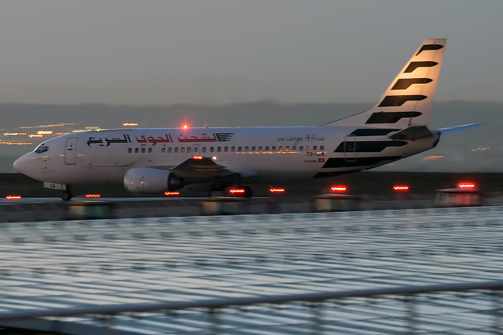 Express Air Cargo, TS-ICA, Boeing 737-330(QC)